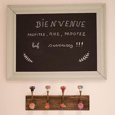 Un Dimanche Chez Julie Chambre Leontine ปาคเตอเนย์ ภายนอก รูปภาพ